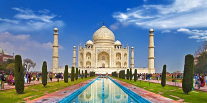 Taj Mahal besuchen bei Bahnreise durch Indien