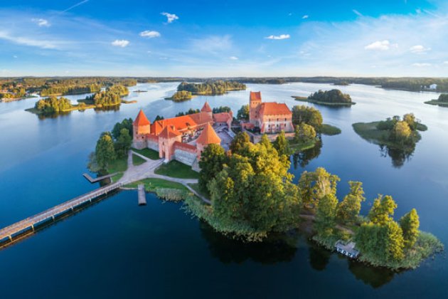 Burg von Trakai auf der Insel im Galvè-See