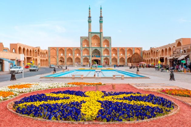 Amit Chakjmaq Komplex mit Blick auf die Moschee in Yazd