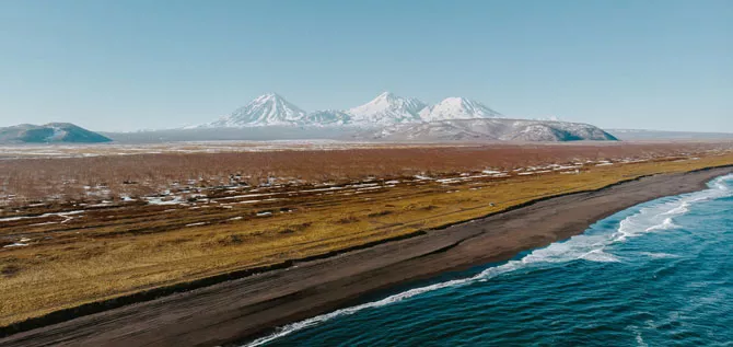 Panoramablick auf Kamtschatkas Küste