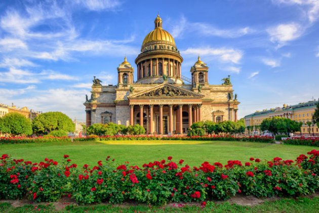 Blick auf die Isaak-Kathedrale in St. Petersburg