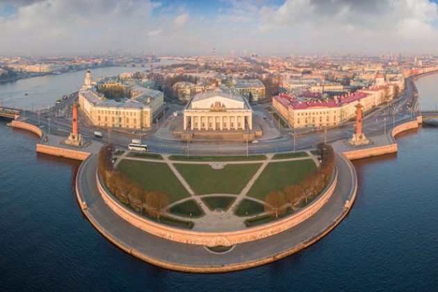 Menschkiow-Palast auf der Vasilievsky-Insel